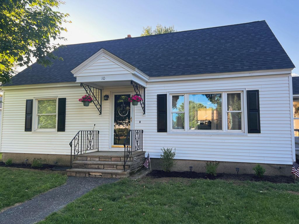 Photo of 10 Deforge Street, Lewiston, ME 04240 (MLS # 1644521)