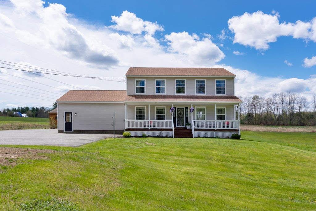 Photo of 252 Ossipee Trail E, Gorham, ME 04038 (MLS # 1661885)