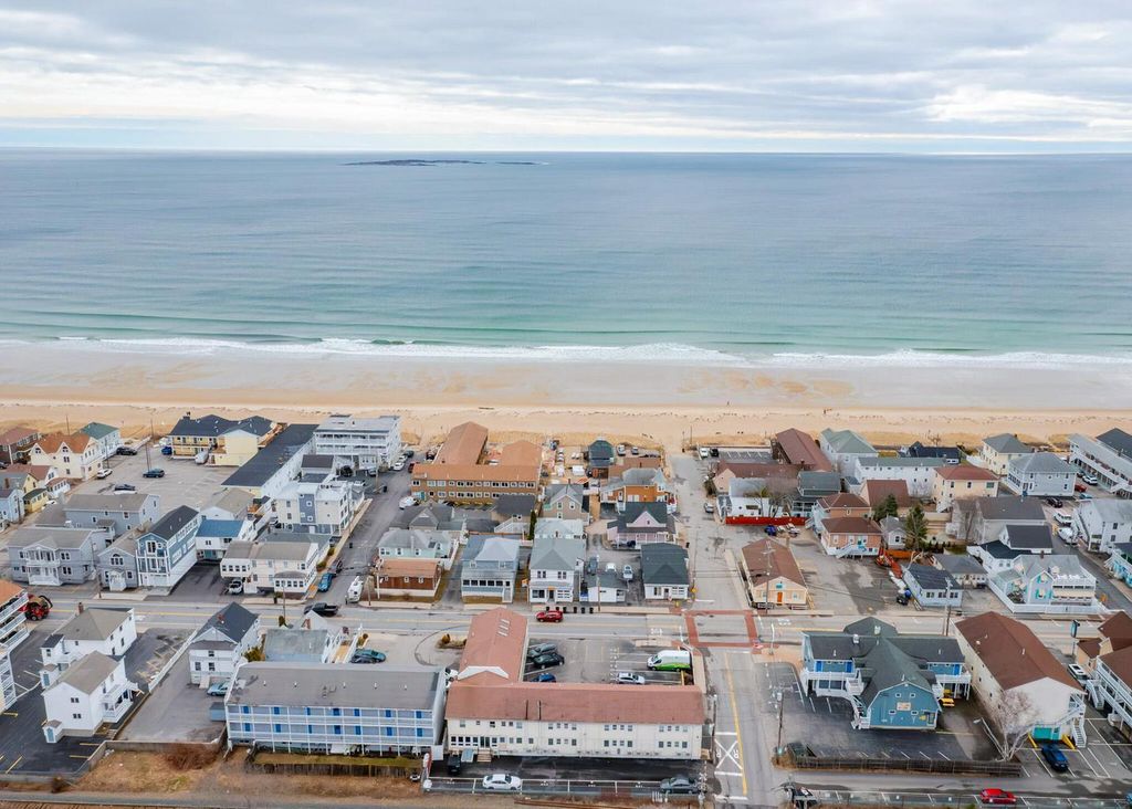Photo of 78 E Grand Avenue #208, Old Orchard Beach, ME 04064 (MLS # 1659110)