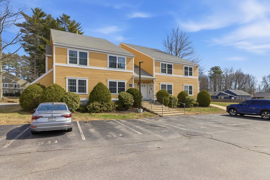 Photo of 161 Saco Avenue # 311, Old Orchard Beach, ME 04064 (MLS # 1656722)