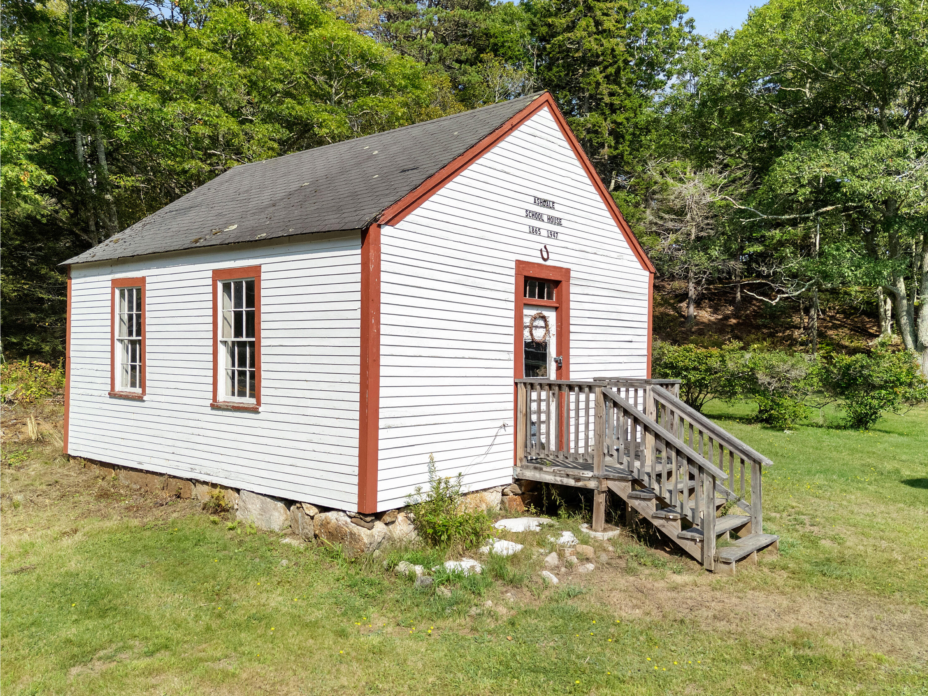 1682 &1676 Main Road