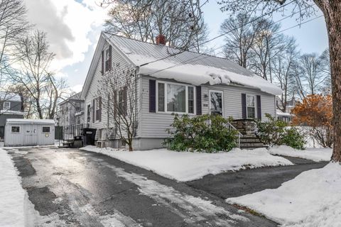 Photo of 52 Earle Avenue, Bangor, ME 04401 (MLS # 1646804)