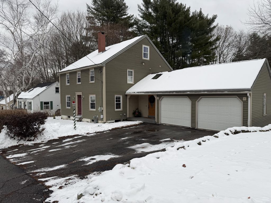 Photo of 37 Bailey Avenue, Portland, ME 04103 (MLS # 1646561)