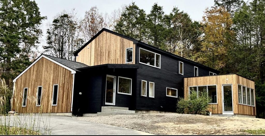 Photo of 34 Cranbrook Drive, Cape Elizabeth, ME 04107 (MLS # 1660602)
