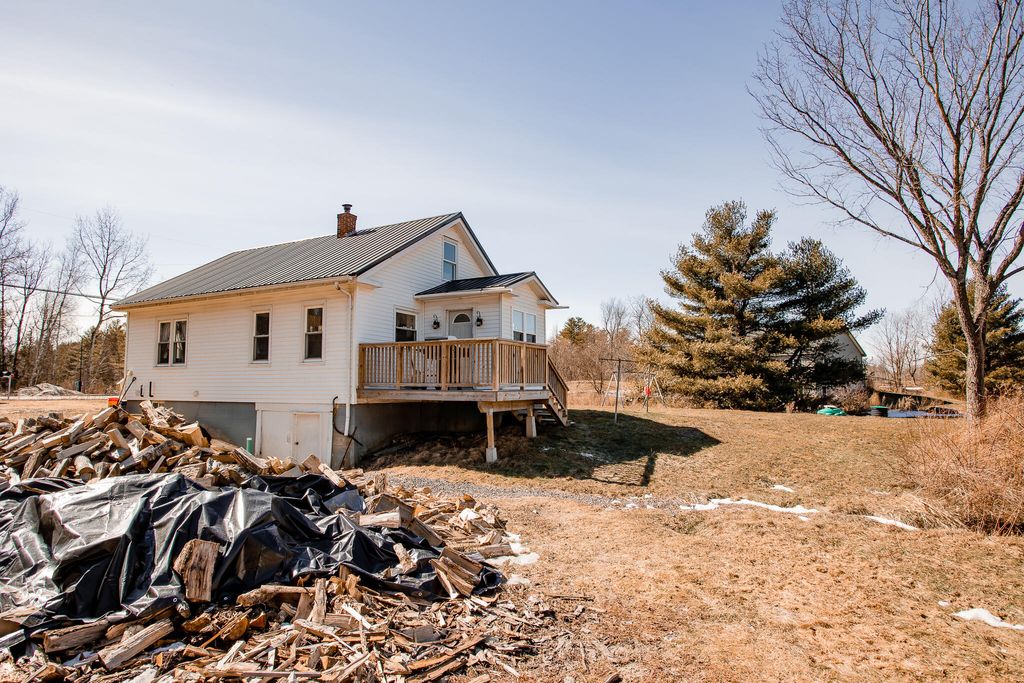 Photo of 213 S Belfast Avenue, Augusta, ME 04330 (MLS # 1654371)