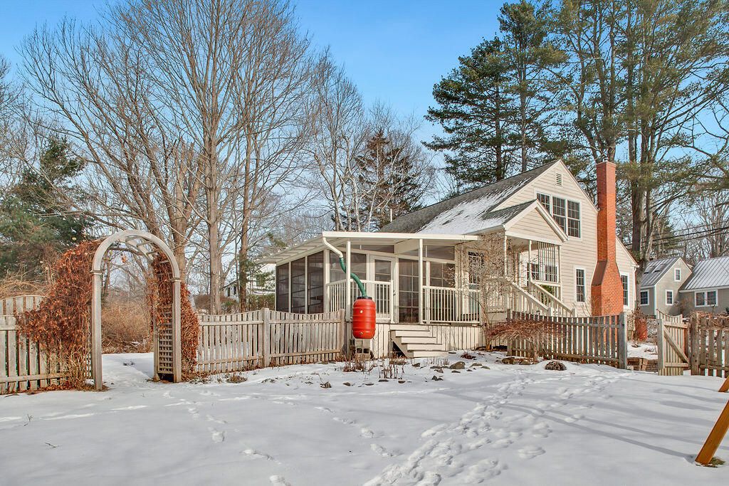 Photo of 533 Mitchell Road, Cape Elizabeth, ME 04107 (MLS # 1648705)