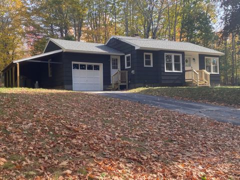 Photo of 127 Paris Hill Road, Paris, ME 04281 (MLS # 1641431)