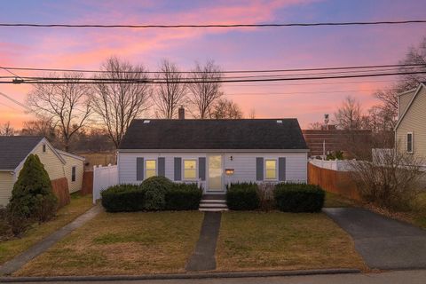 Photo of 52 Smith Street, South Portland, ME 04106 (MLS # 1644643)