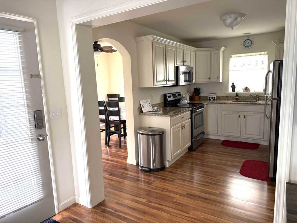 Photo of 15 Summer Winds Drive #15, Old Orchard Beach, ME 04064 (MLS # 1657975)