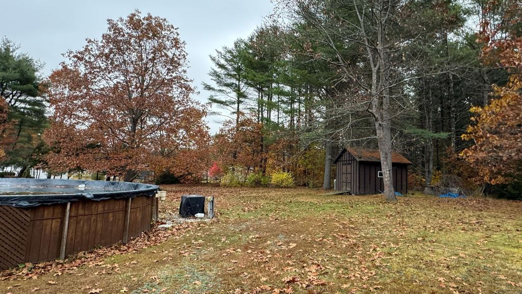 Photo of 313 River Road, Topsham, ME 04086 (MLS # 1642732)