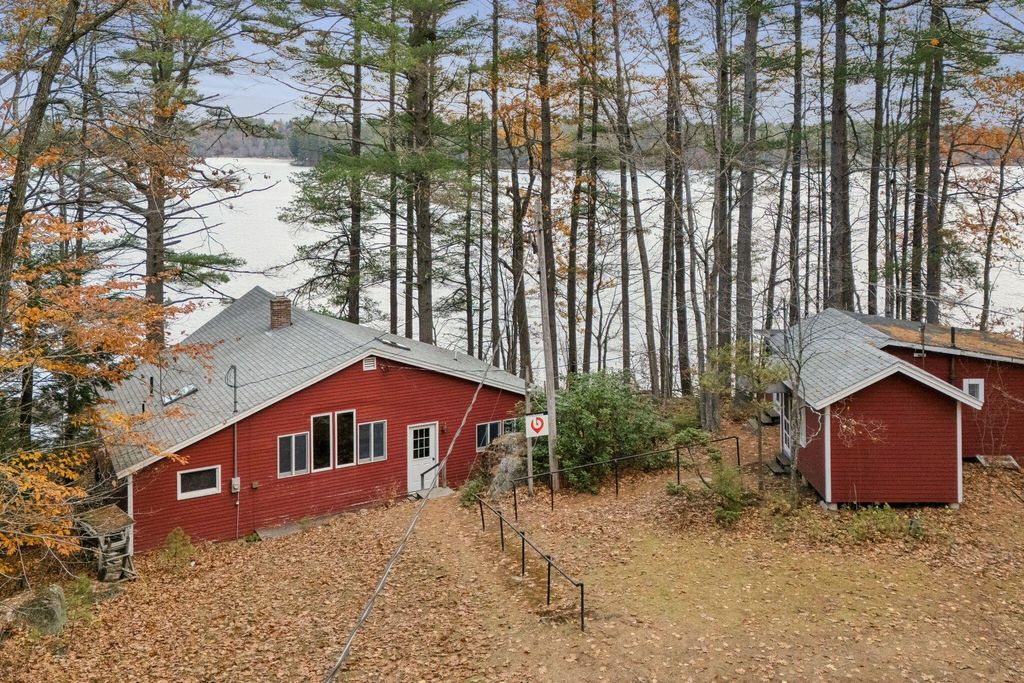 Photo of 16 Breezy Point Road, Naples, ME 04055 (MLS # 1642734)