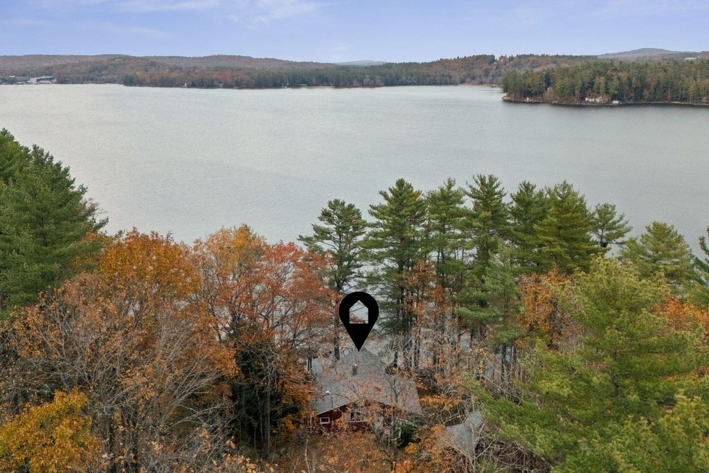 Photo of 16 Breezy Point Road, Naples, ME 04055 (MLS # 1642734)