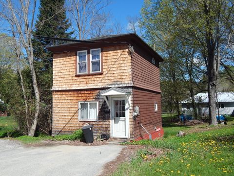 Photo of 23 Crescent Street, Norway, ME 04268 (MLS # 1661985)