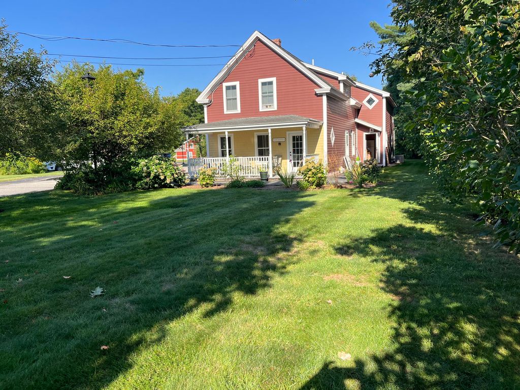 Photo of 7 Agatha James Drive #6, Kennebunk, ME 04043 (MLS # 1633511)