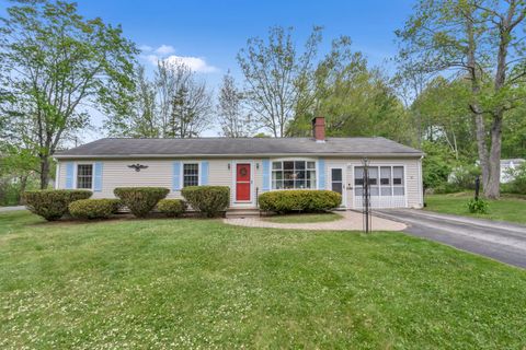Photo of 28 Intervale Road, Kennebunk, ME 04043 (MLS # 1663863)
