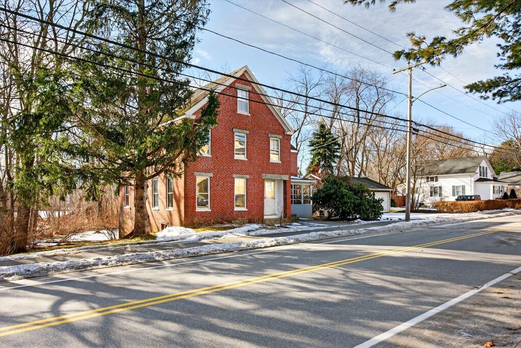 Photo of 120 Lincoln Street, Saco, ME 04072 (MLS # 1649327)