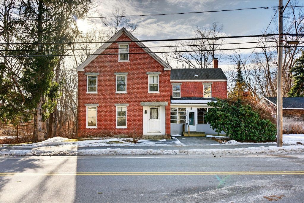 Photo of 120 Lincoln Street, Saco, ME 04072 (MLS # 1649327)