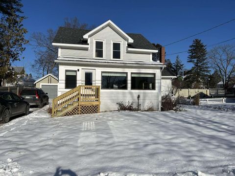 13 Pleasantdale Avenue Waterville ME 04901