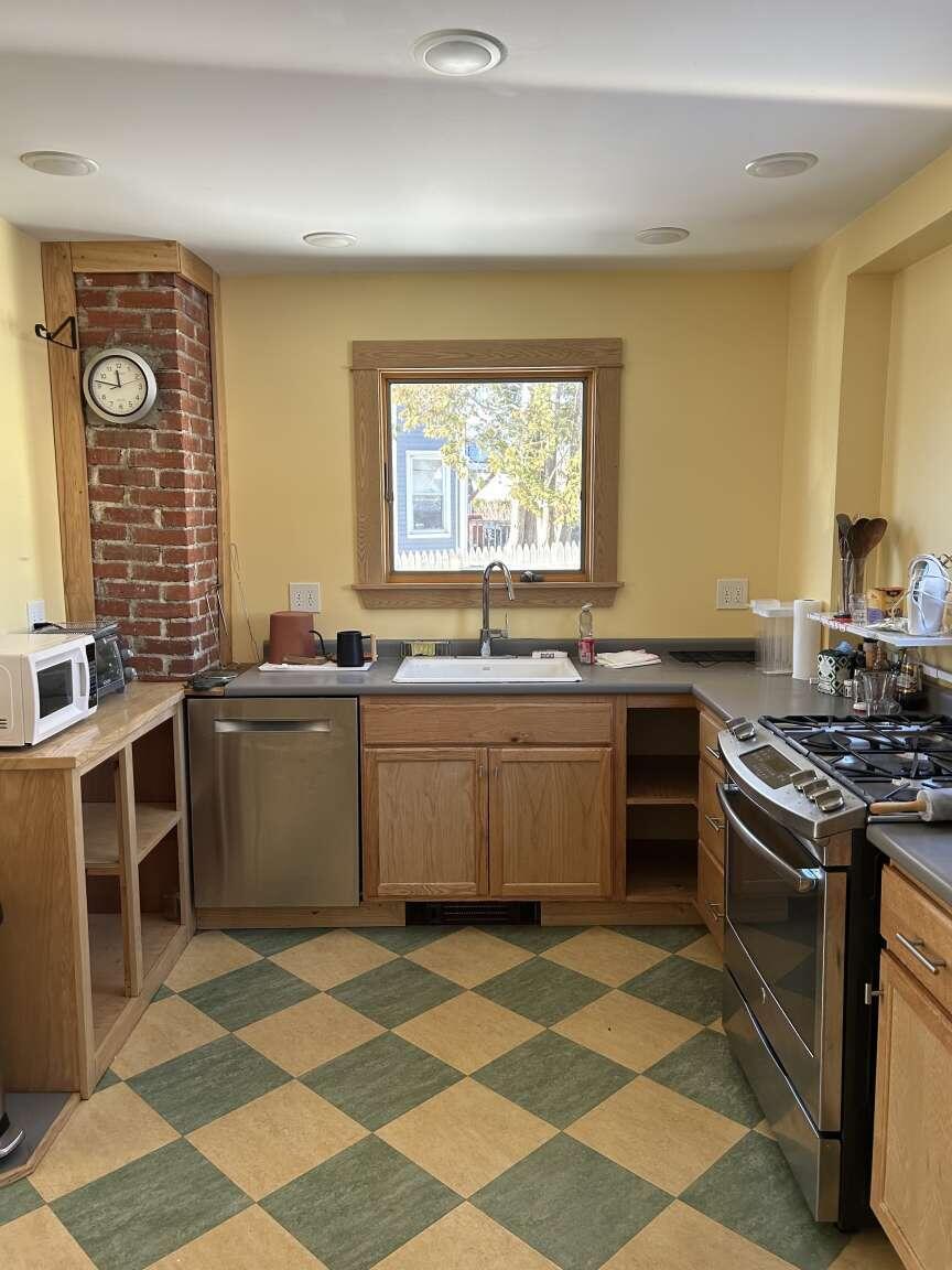 13 Pleasantdale Avenue