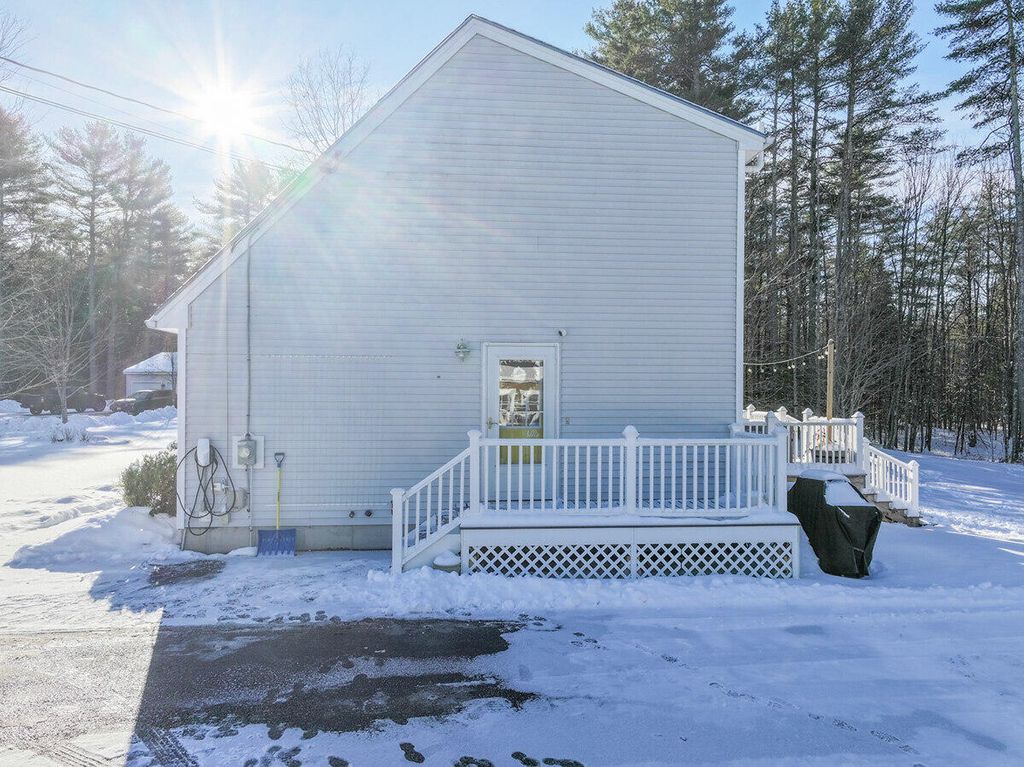 Photo of 9 Willow Circle, Lisbon, ME 04250 (MLS # 1644572)