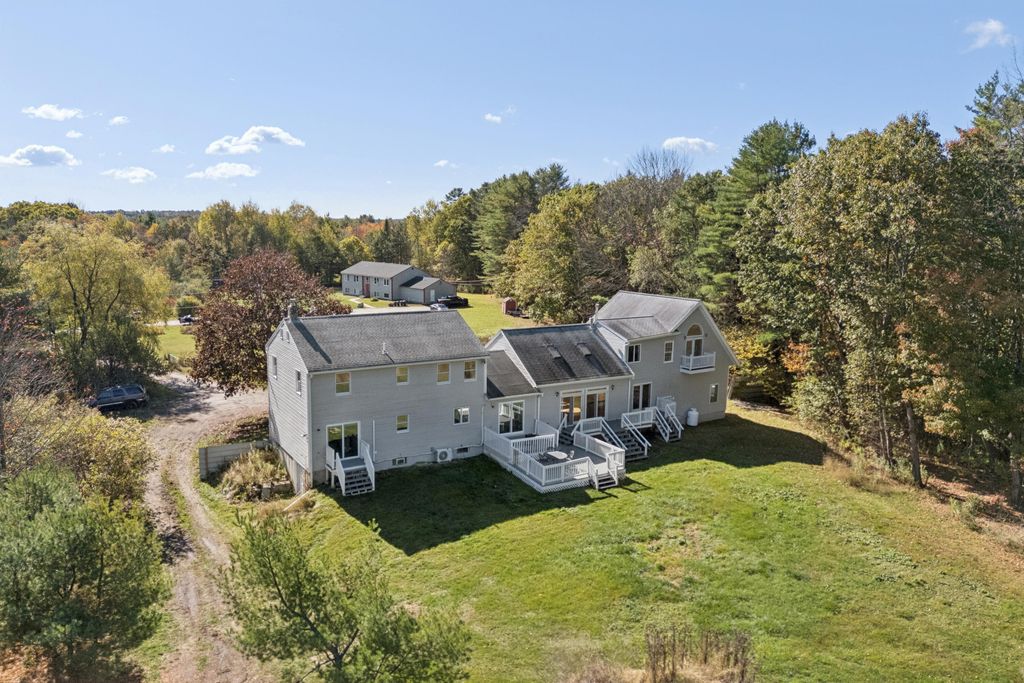 Photo of 17 Chestnut Drive, Topsham, ME 04086 (MLS # 1640886)