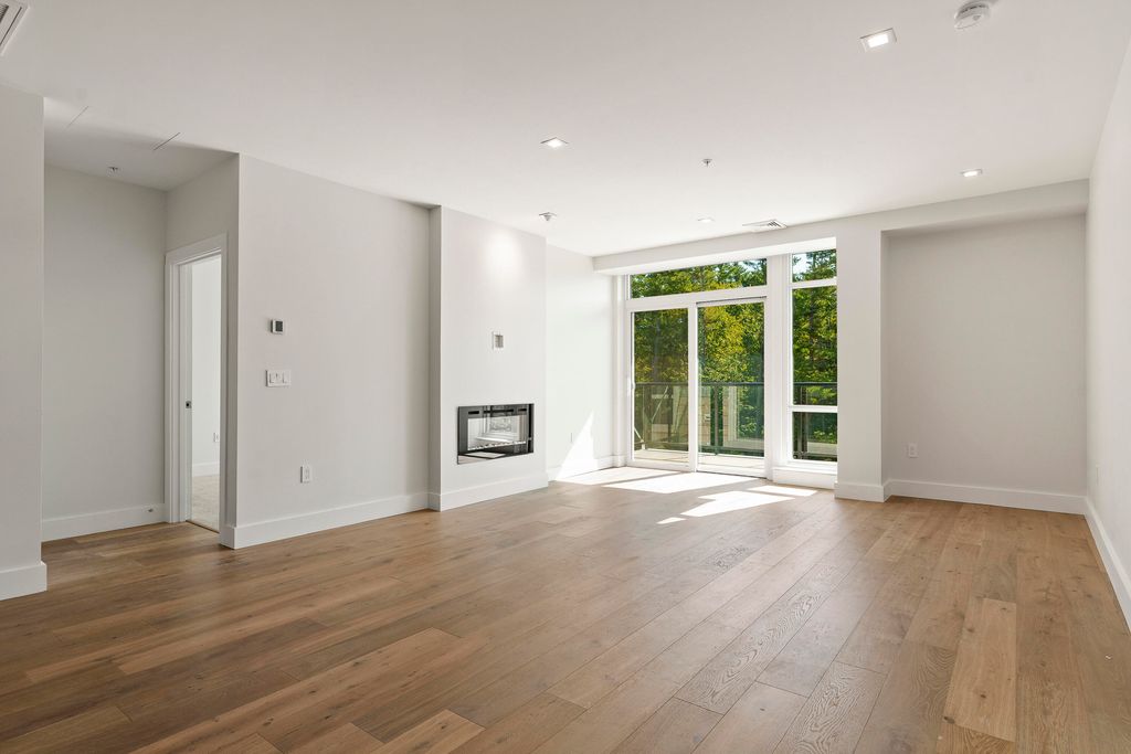 Photo of 267 US Route 1 #404, Falmouth, ME 04105 (MLS # 1652888)