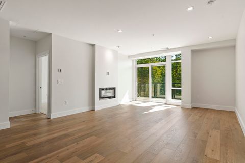 Photo of 267 US Route 1 #404, Falmouth, ME 04105 (MLS # 1652888)