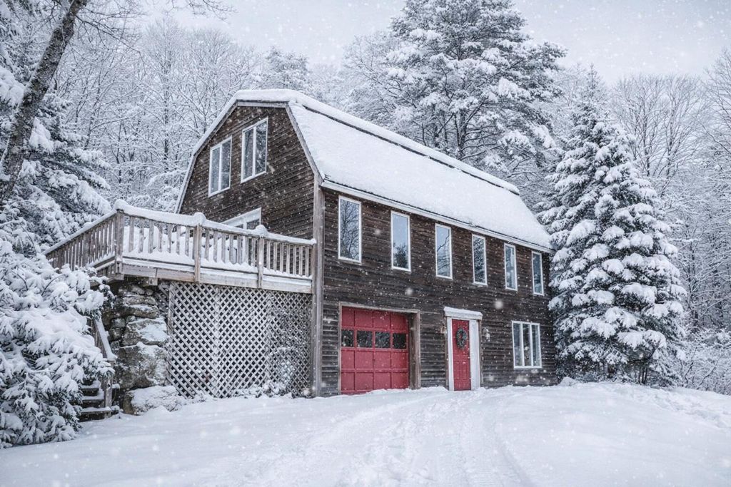 Photo of 6 Abenaki Road, Boothbay Harbor, ME 04538 (MLS # 1648744)