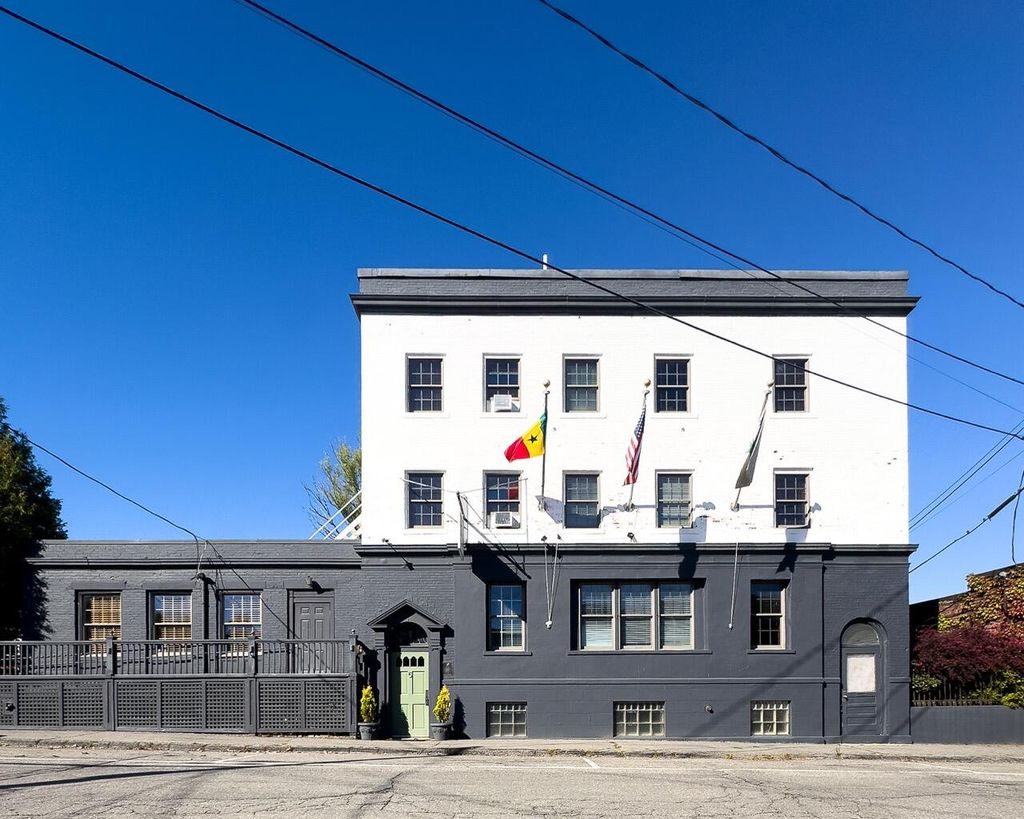 Photo of 5 Lindsey Street, Rockland, ME 04841 (MLS # 1641775)