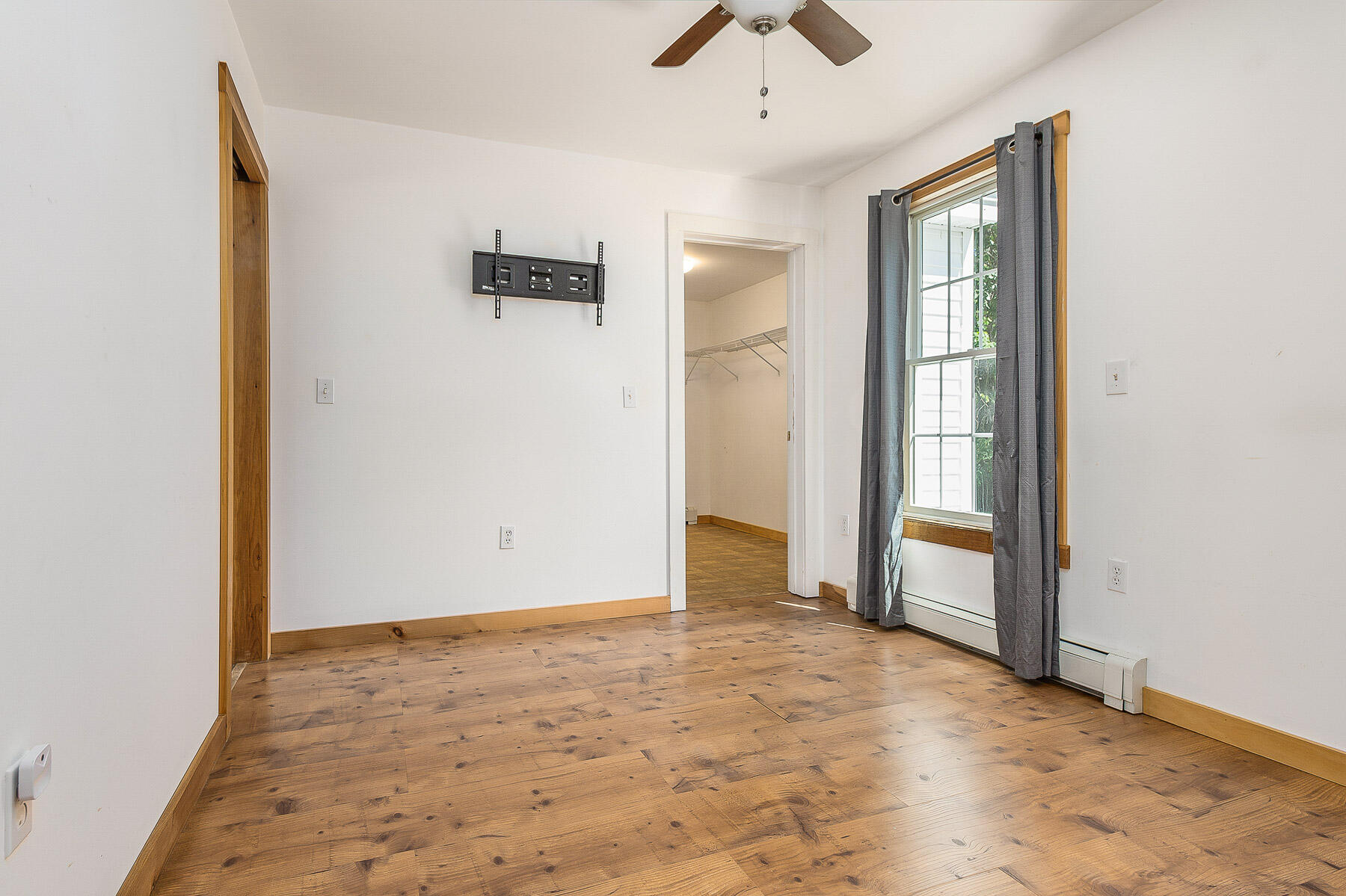 Kittery, Maine 03905, United States, 3 Bedrooms Bedrooms, ,3 BathroomsBathrooms,Residential,Active,203792