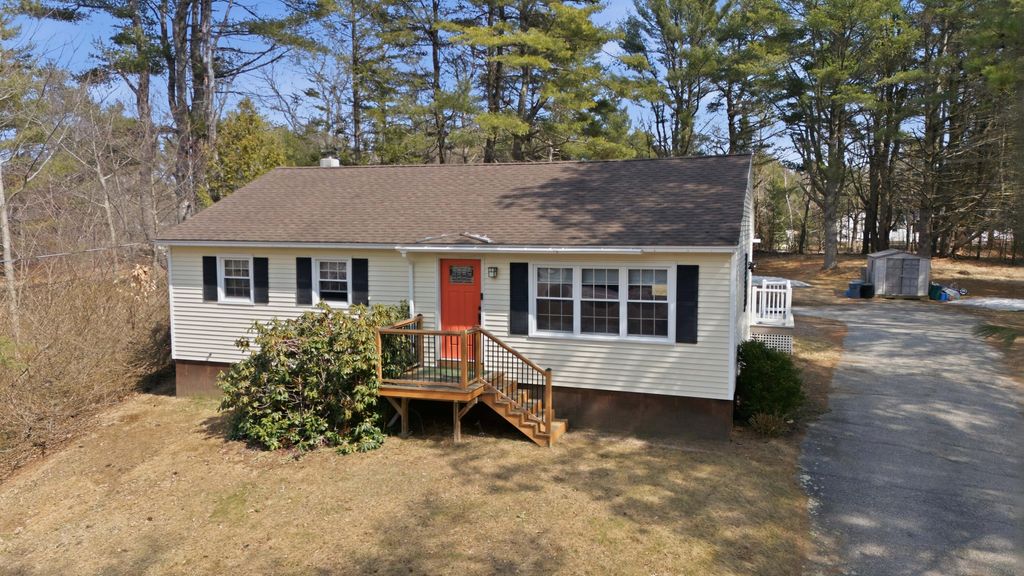 Photo of 357 River Road, Topsham, ME 04086 (MLS # 1657576)
