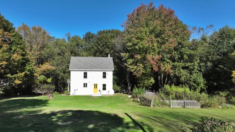 Photo of 27 Whipple Road, Gorham, ME 04038 (MLS # 1640706)