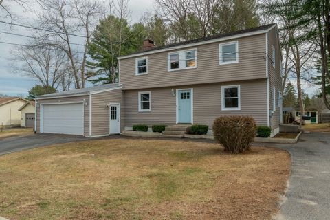 Photo of 7 Patricia Road, Brunswick, ME 04011 (MLS # 1658795)