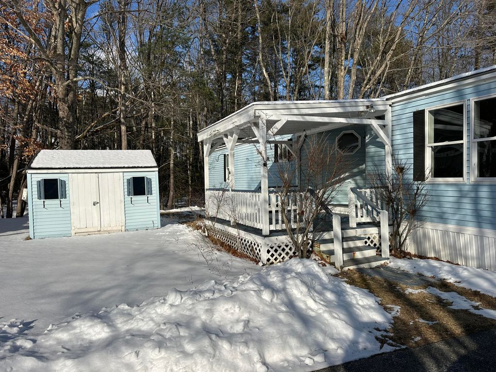 Photo of 25 Patio Park Lane, Gorham, ME 04038 (MLS # 1650476)