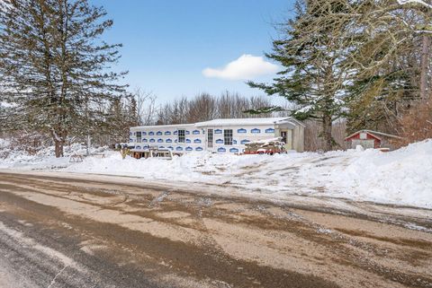 Photo of 1344 Old Route One, Waldoboro, ME 04572 (MLS # 1647284)