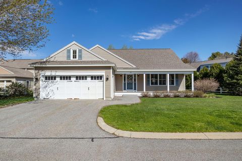Photo of 10 Lexington Drive #9, Kennebunk, ME 04043 (MLS # 1661405)