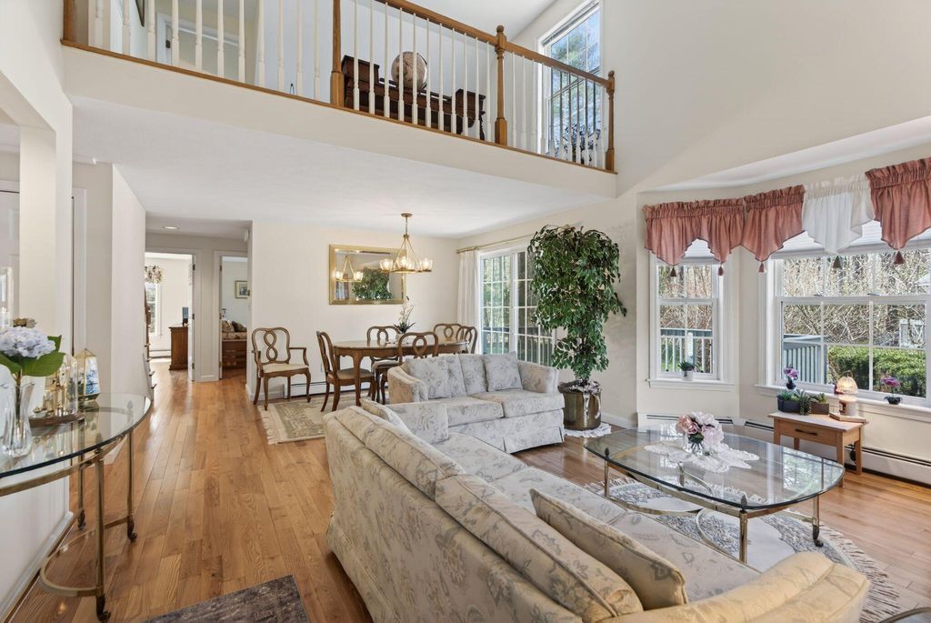 Photo of 22 Greenwich Way #40, Kennebunk, ME 04043 (MLS # 1658686)