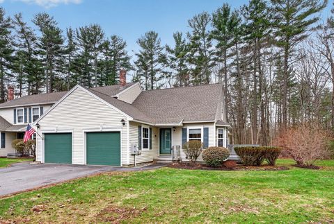 Photo of 22 Greenwich Way #40, Kennebunk, ME 04043 (MLS # 1658686)