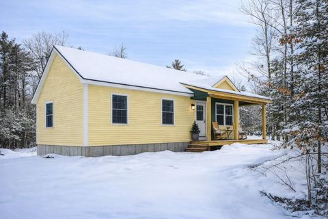 Photo of 473b Middle Road, Standish, ME 04085 (MLS # 1654724)