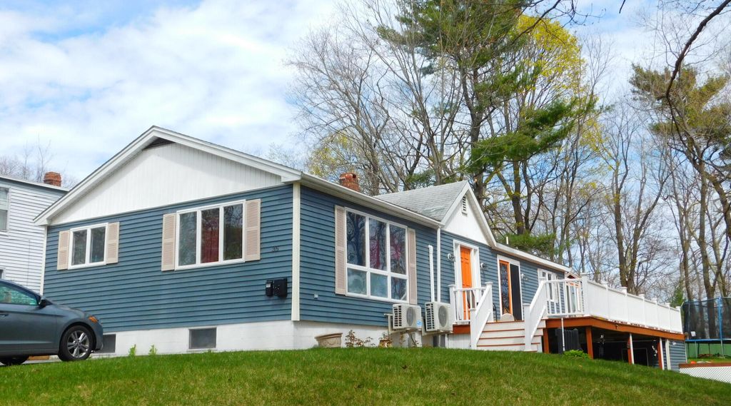 Photo of 35 Fort Hill Avenue, Old Orchard Beach, ME 04064 (MLS # 1653360)