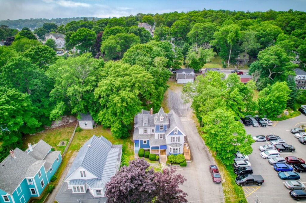 Photo of 66 Townsend Avenue, Boothbay Harbor, ME 04538 (MLS # 1640575)