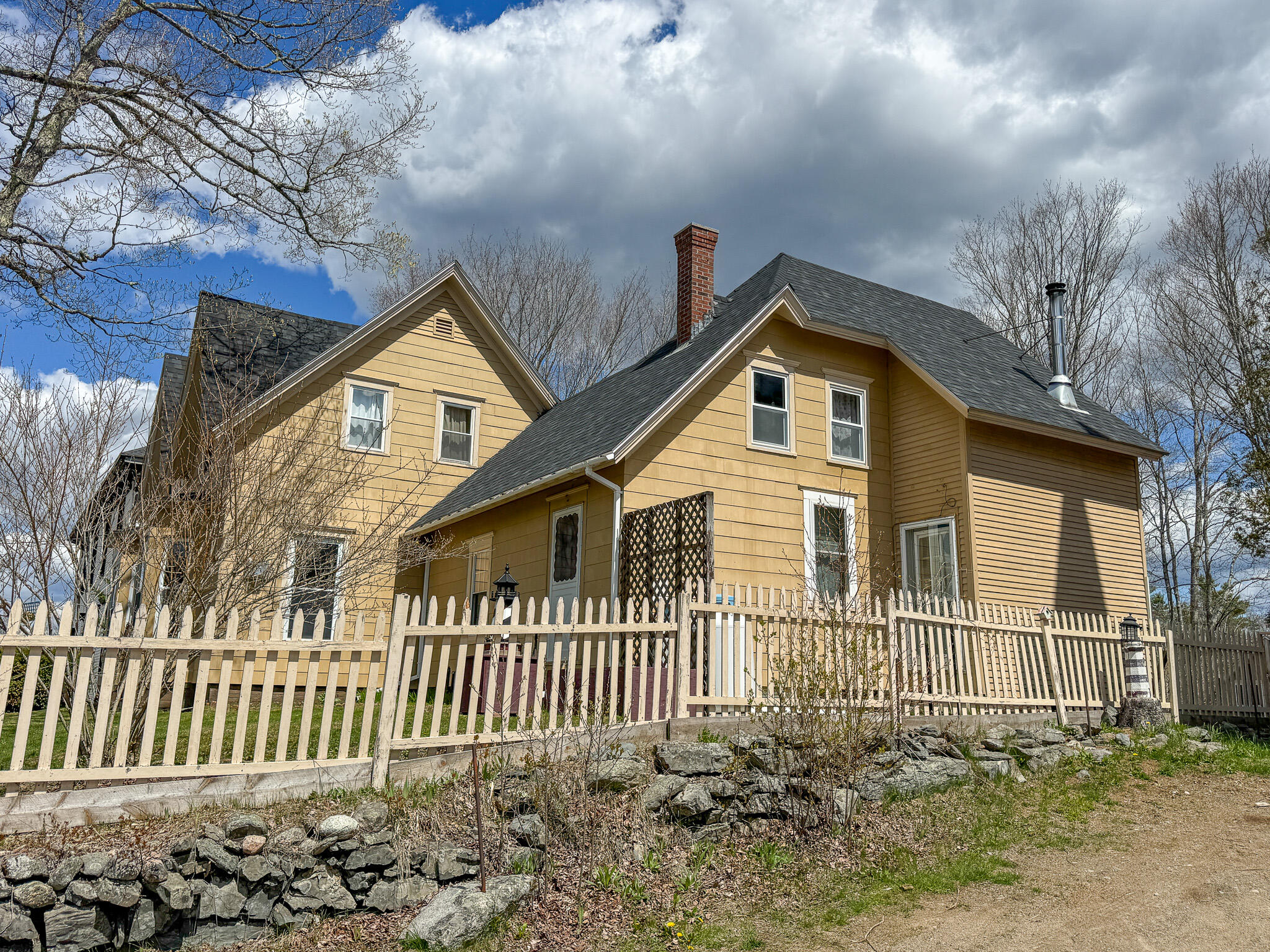 8 Leighton Point Road