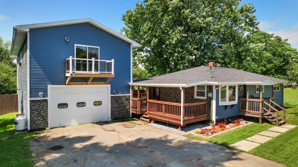 Photo of 513 Main Street, Corinth, ME 04427 (MLS # 1631587)