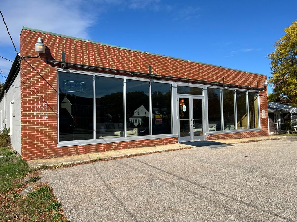 Photo of 141-147 State Road, Kittery, ME 03904 (MLS # 1658814)