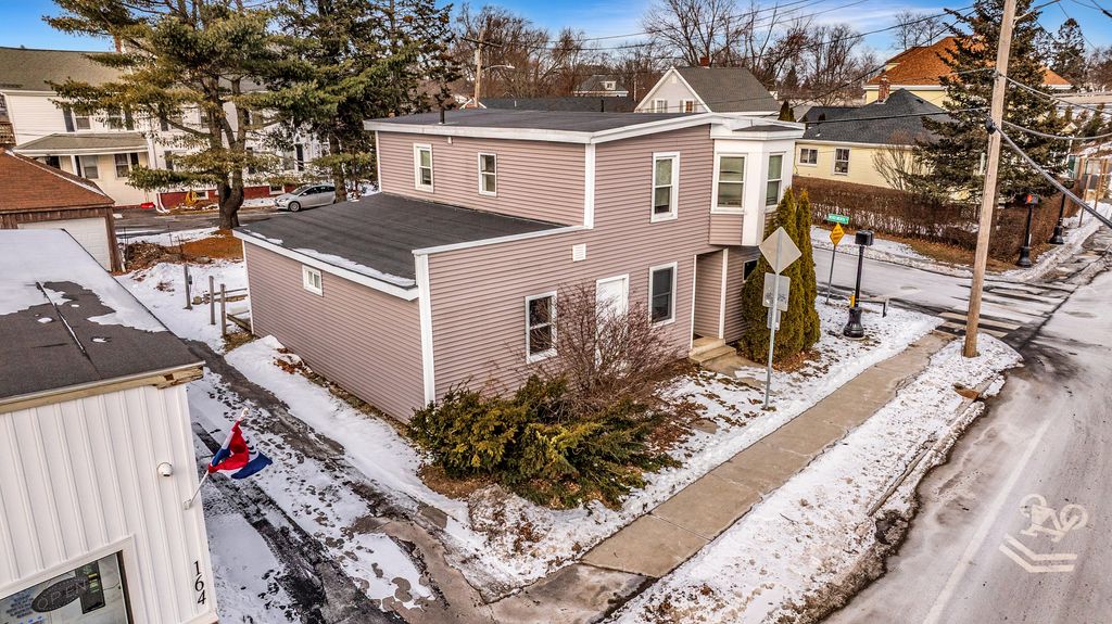 Photo of 170 Veranda Street, Portland, ME 04103 (MLS # 1649337)