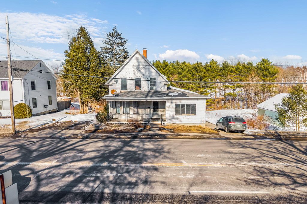 Photo of 216 Russell Street, Lewiston, ME 04240 (MLS # 1652885)