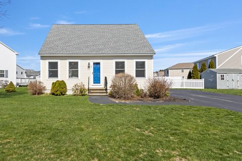 Photo of 32 Wagner Farm Road, Gorham, ME 04038 (MLS # 1659734)
