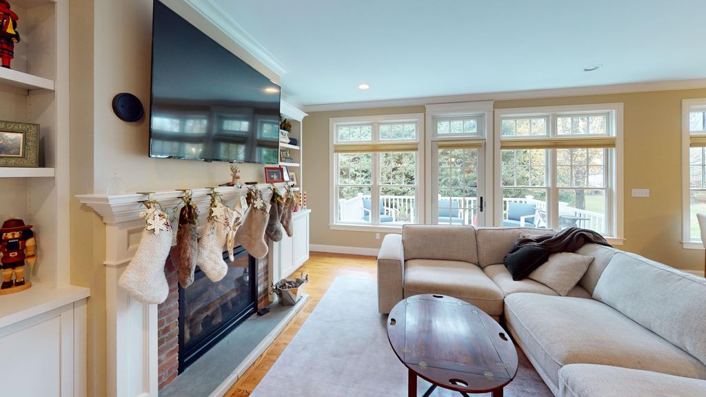 Photo of 21 Marigold Lane #21, Falmouth, ME 04105 (MLS # 1645401)