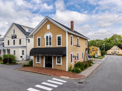 Photo of 11 Mechanic Street, Freeport, ME 04032 (MLS # 1632126)