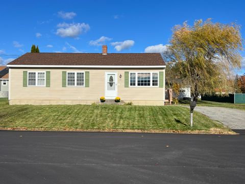 Photo of 22 School Street, Lewiston, ME 04240 (MLS # 1642793)